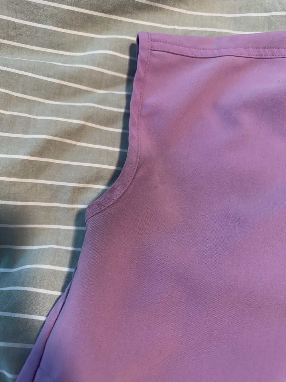 Figs light purple scrub set - Picture 9 of 11